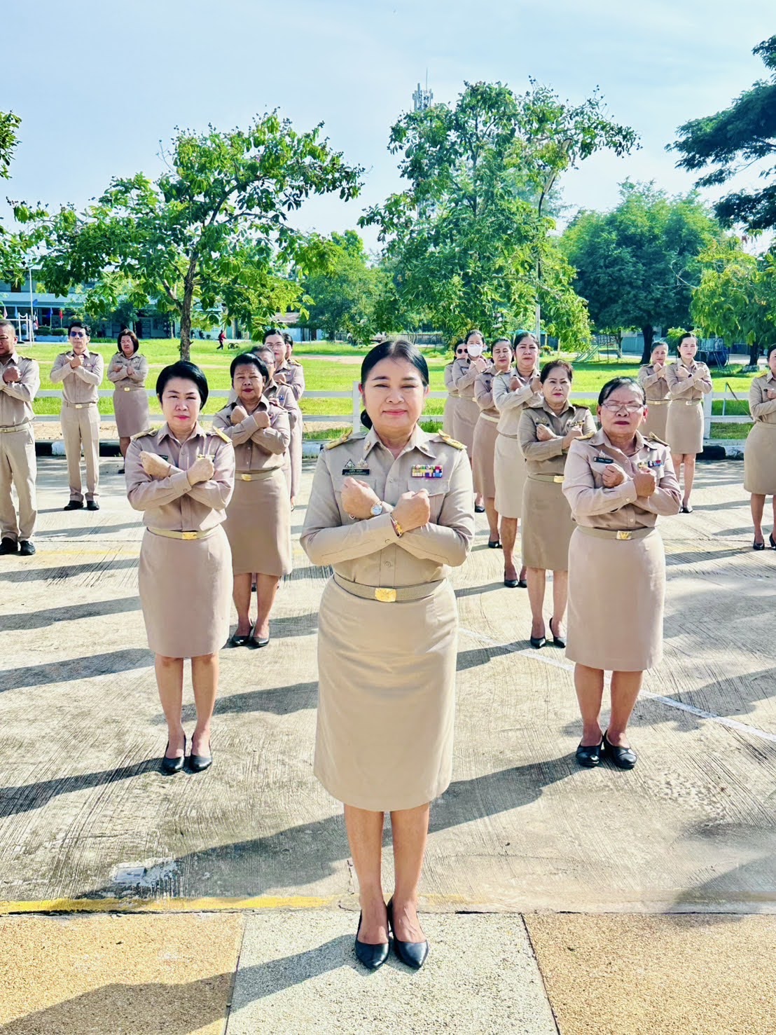 สพม.ชัยภูมิ จัดกิจกรรมเข้าแถวเคารพธงชาติและกล่าวคำปฏิญญาเขตสุจริต เพื่อเสริมสร้างวัฒนธรรมองค์กรสุจริต ประจำเดือน มิถุนายน 2568