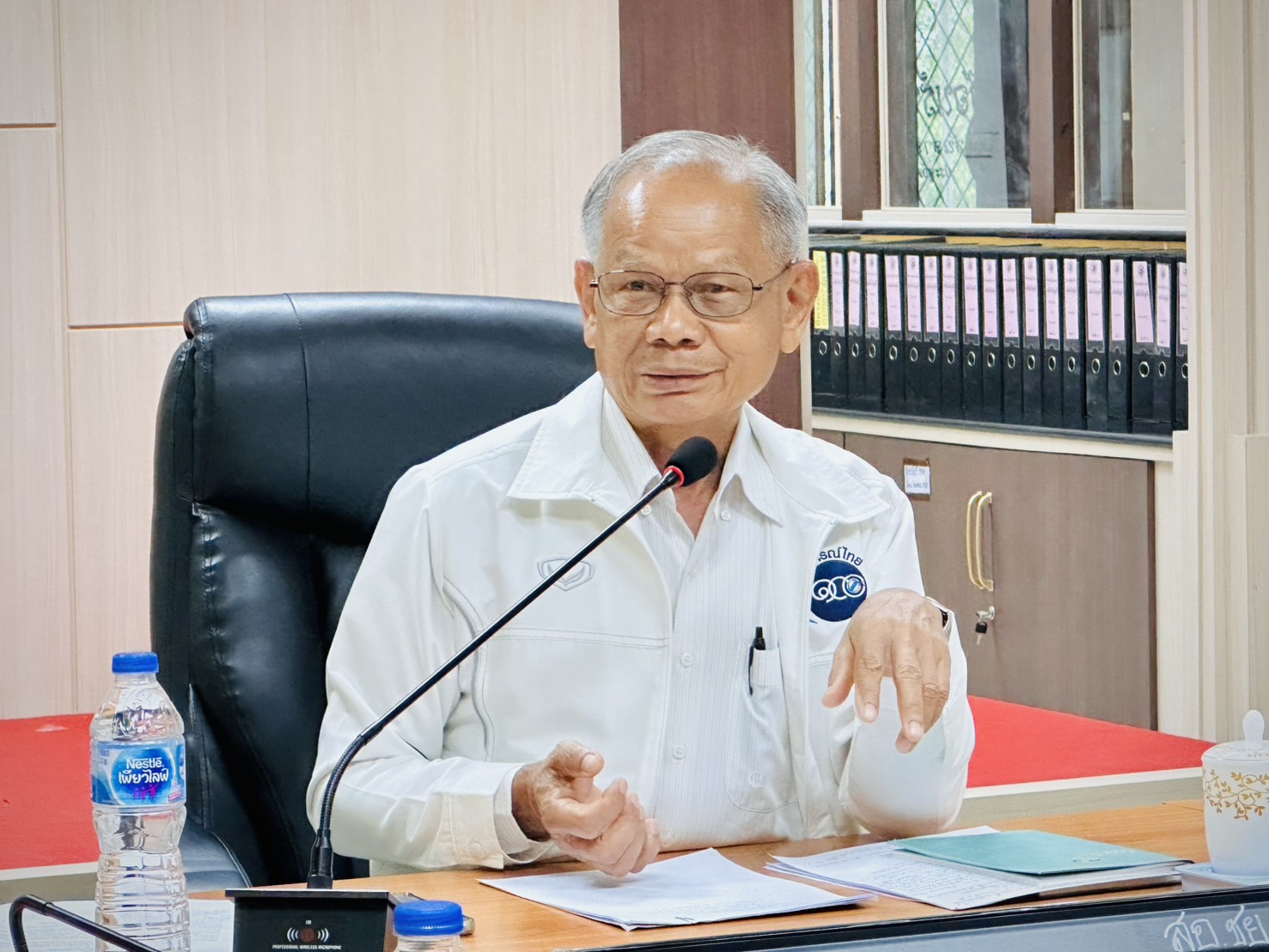สพม.ชัยภูมิ ติดตามหาทางแก้หนี้ครูร่วมสหกรณ์ครูฯ