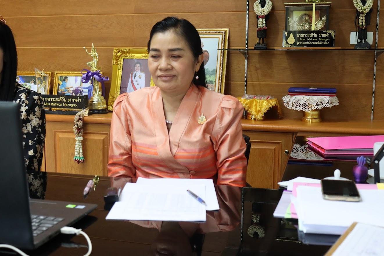 ผอ.สพม.ชัยภูมิ เข้าร่วมการประชุมผู้บริหารสำนักงานคณะกรรมการ สกสค.ร่วมกับคณะกรรมการสกสค.จังหวัด/คณะกรรมการ สกสค.กรุงเทพฯ ผ่านสื่ออิเล็กทรอนิกส์ โปรแกรม Zoom Cloud Meeting