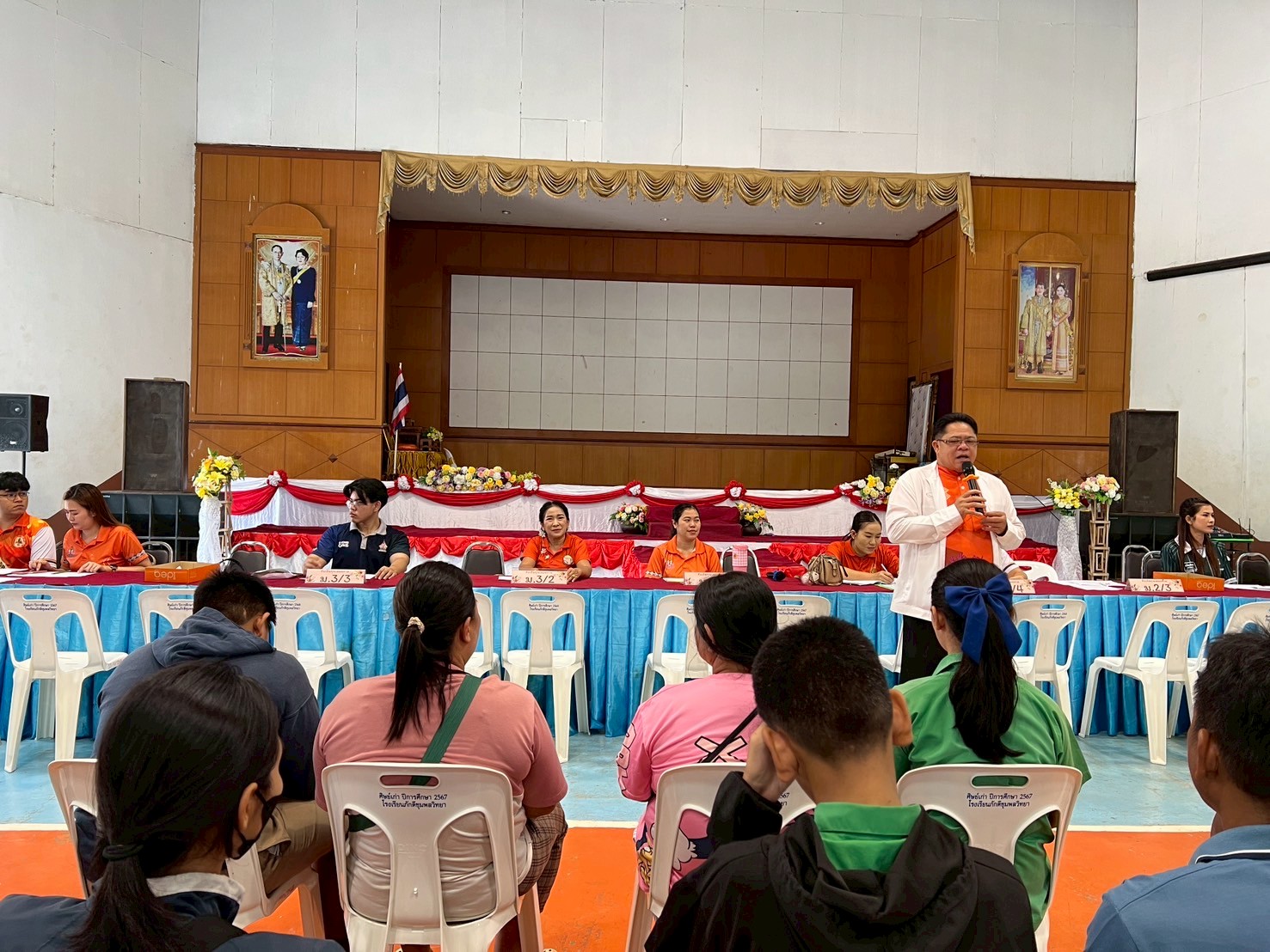 วันพฤหัสบดีที่ 28 สิงหาคม 2568 เวลา 09.00 น. โรงเรียนภักดีชุมพลวิทยา ได้มอบทุนปัจจัยพื้นฐานนักเรียนยากจน