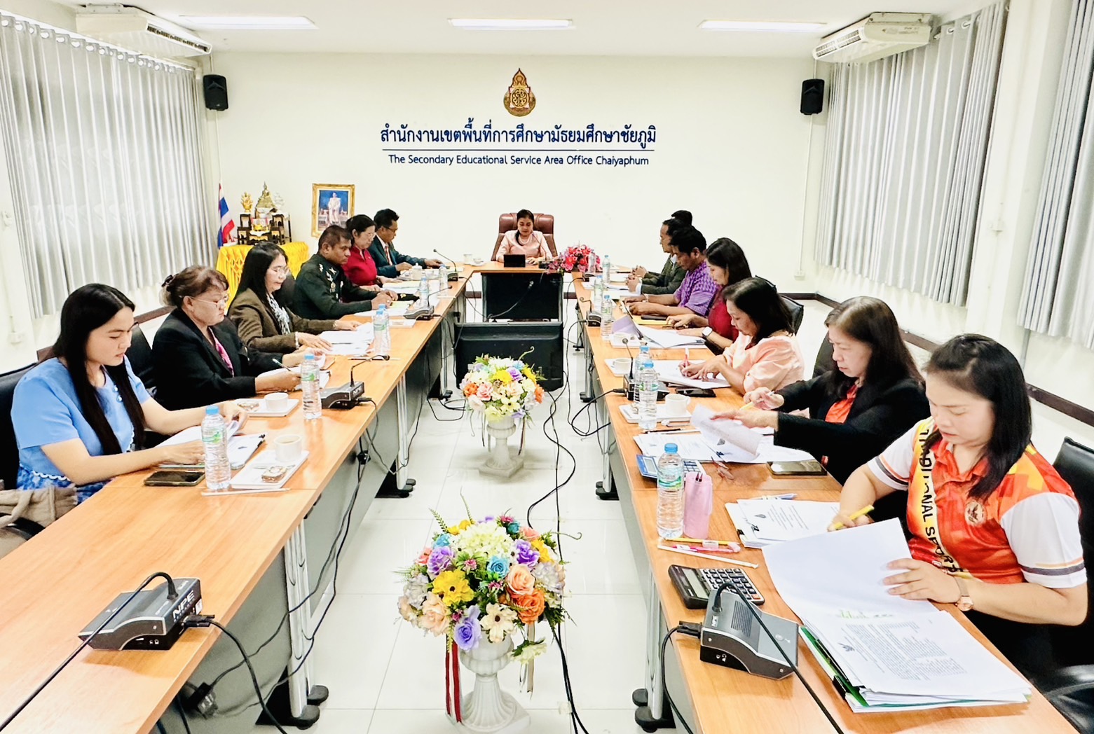 สพม.ชัยภูมิ จัดการประชุมคณะกรรมการบริหารวงเงินการเลื่อนเงินเดือน ข้าราชการครูและบุคลากรทางการศึกษา ครั้งที่ 2 (1 ตุลาคม 2568) ระดับเขตพื้นที่การศึกษา สังกัดสำนักงานเขตพื้นที่การศึกษามัธยมศึกษาชัยภูมิ ครั้งที่ 1/2568