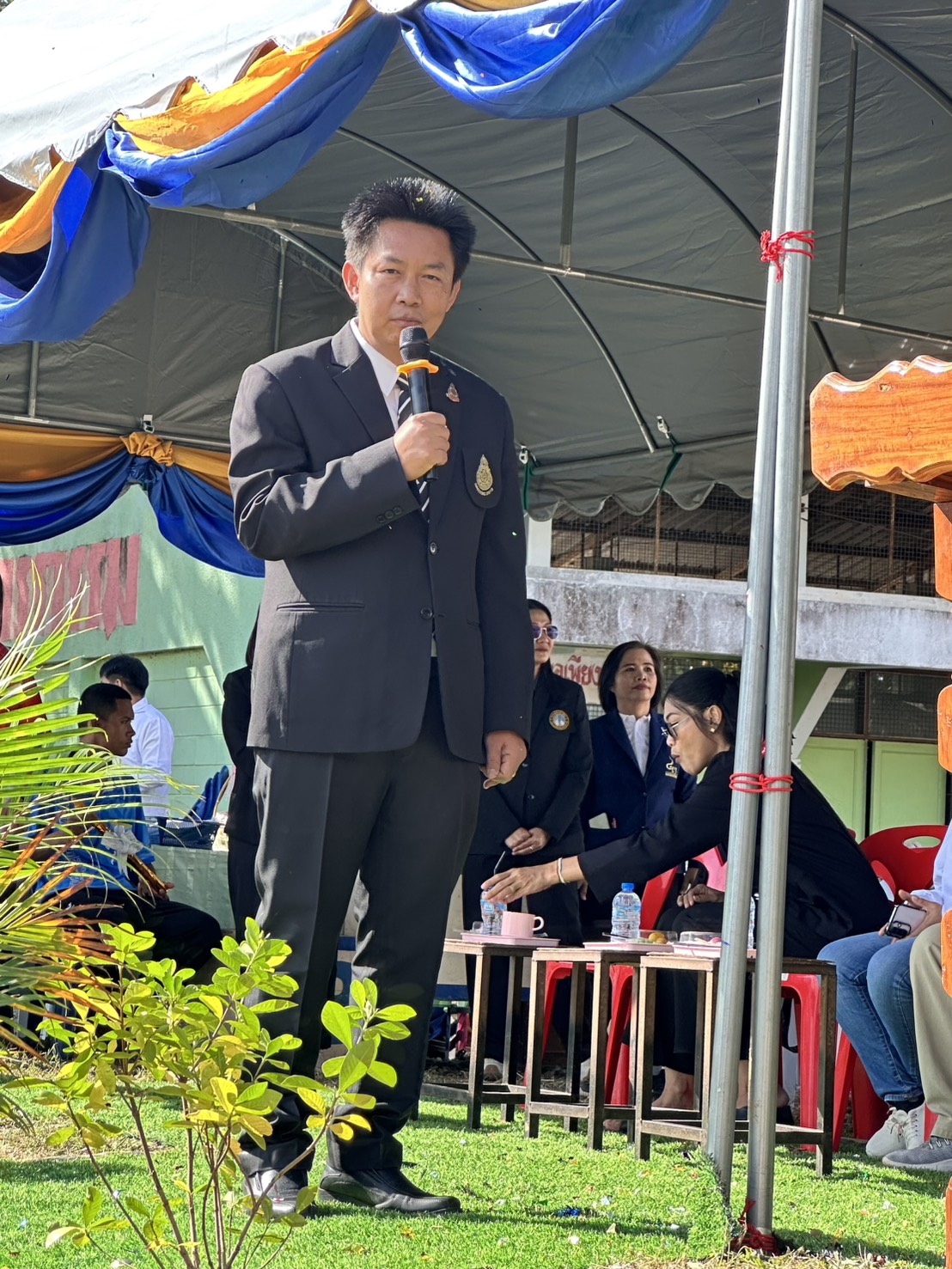 สพม.ชัยภูมิ เข้าร่วมพิธีเปิดการแข่งขันกีฬาภายในโรงรียนหนองบัวระเหววิทยาคาร “น้ำเงินทองเกมส์” ประจำปีการศึกษา 2568