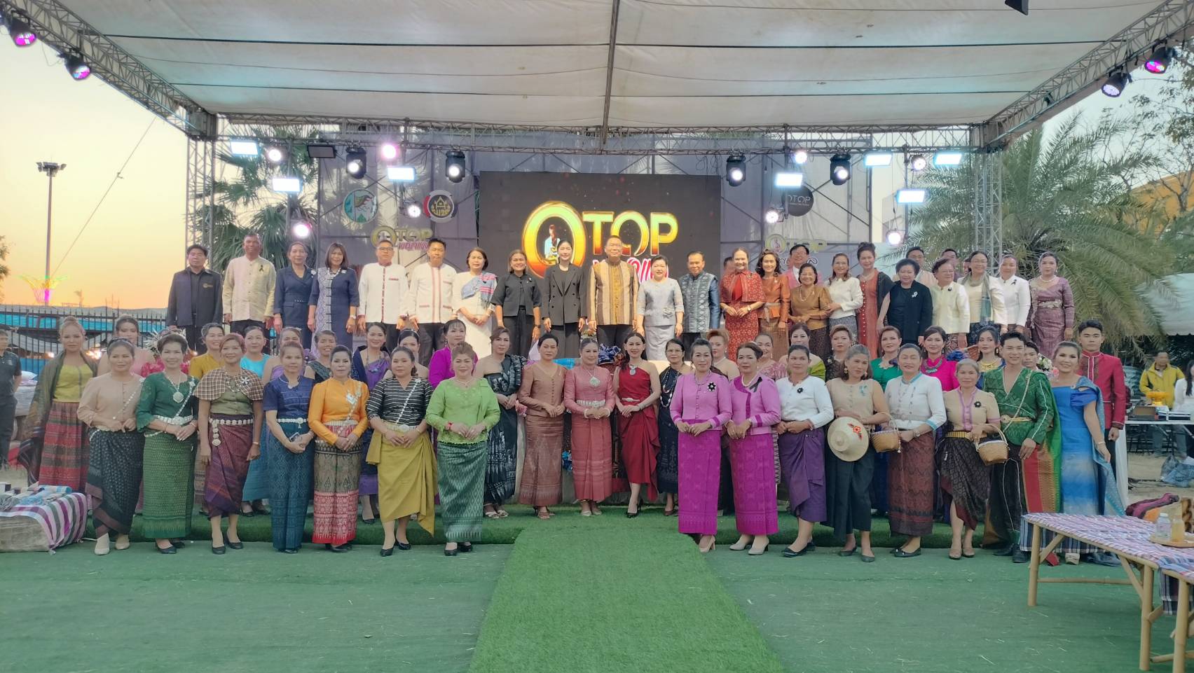 สพม.ชัยภูมิ เข้าร่วมพิธีเปิดการจัดแสดง และจำหน่ายสินค้าผลิตภัณฑ์ชุมชน OTOP พญาแล & Craft Market ในงานเจ้าพ่อพญาแล จังหวัดชัยภูมิ ประจำปี 2569 