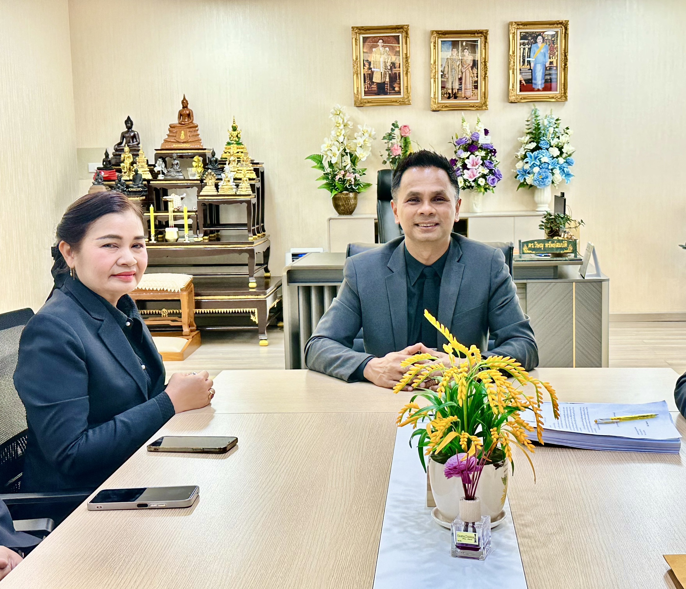 ผอ.สพม.ชัยภูมิ เข้าพบ ดร.วิษณุ ทรัพย์สมบัดิ รองเลขาธิการคณะกรรมการการศึกษา ชั้นพื้นฐาน เพื่อหารือข้อราชการ และขอรับคำแนะนำ แนวทางการดำเนินงานตามนโยบายของ สพฐ.